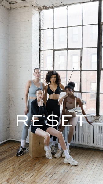 activewear set, sports bra, workout leggings, gym outfit, athletic wear, fitness clothing, brand awareness, new arrival, editorial, lifestyle, bold, energetic, neutral, black
